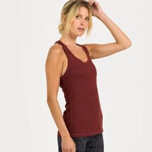Vuori-Women's-Lux Performance Racerback Tank Burgundy Brick Red Small